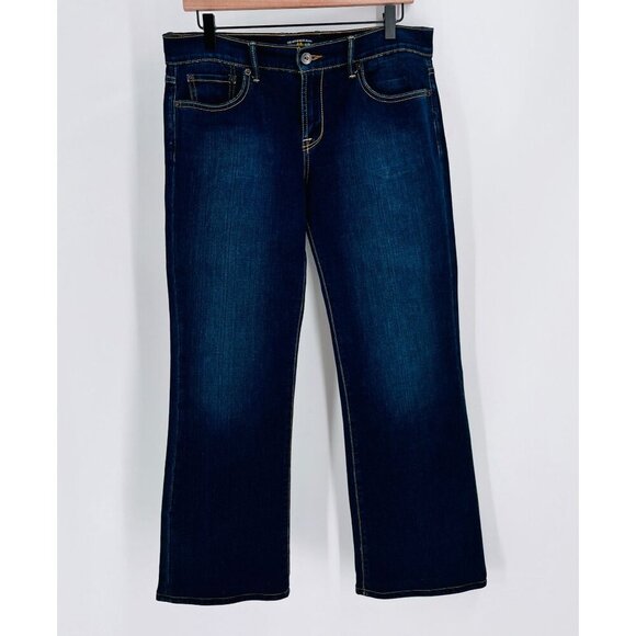 Lucky Brand Women's Jeans Size 8 Ankle Length Flare Leg Dark Wash Leather Patch - Picture 1 of 15